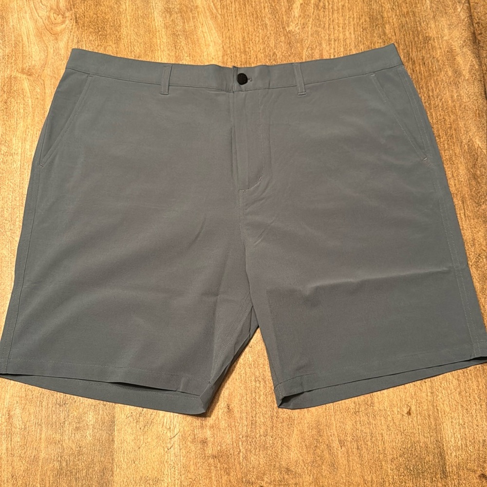 NEW!!! Men’s Free Fly shorts size 38!